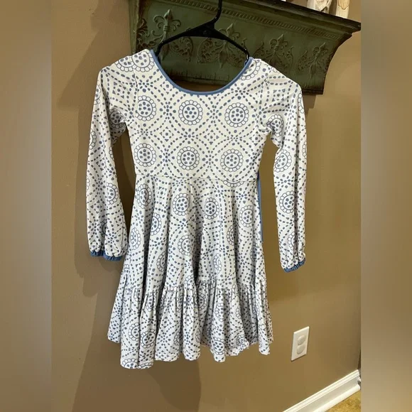 Well Dressed Wolf Dresses | Size 7 Well Dressed Wolf / Omi Jo Snowflake / Christmas / Winter / Holiday Dress | Color: Blue/White | Size: 7g |